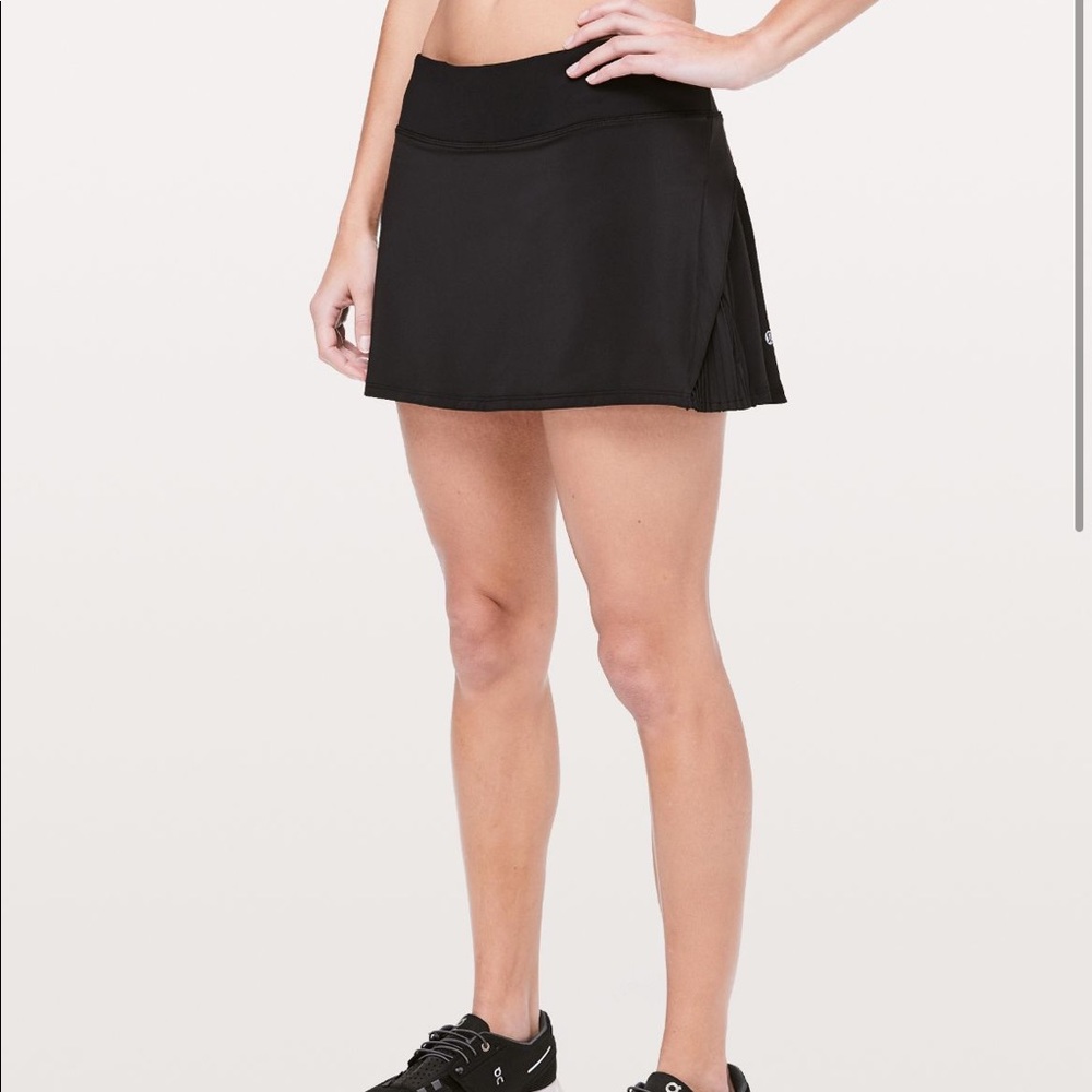 Lululemon play of the pleats skirt!!